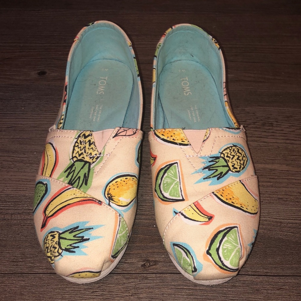 Fruit Patterned Toms